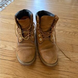 Women’s Timberland Tan Leather Boots | size 8W